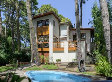 Casa de 2 ambientes, Mar de las Pampas · Gran Chaparral - Casa con Pileta a La Venta en Mar de Las Pampas.
