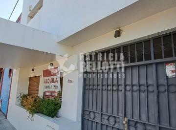 Casa de 5 ambientes, La Plata · Casa en Venta - 37 E/ 15 y 16 - La Plata