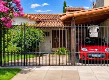 Casa 620m² Venta Ituzaingó Norte · Ituzaingo - Venta - Casa en Block 3 Amb Al Frente - 3 y 2 Ambientes Al Fondo