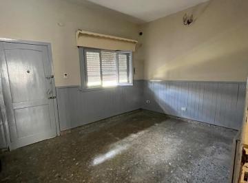 Casa · 130m² · 4 Ambientes · 1 Cochera · Venta Casa 3 Amb con Dpto - Quilmes Oeste