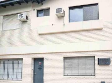 Casa · 130m² · 5 Ambientes · Casa Chalet en Venta en Quilmes, G. B. a. Zona Sur, Argentina