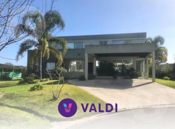 Casa · 320m² · 6 Ambientes · 2 Cocheras · Casa en Venta y Alquiler - Barrio Terralagos, Canning
