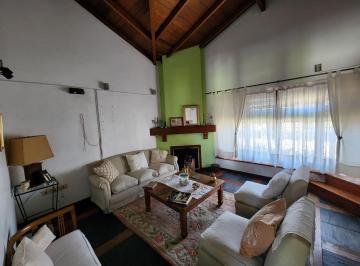 Casa · 135m² · 4 Ambientes · 4 Cocheras · Casa en Venta en San Antonio de Padua 4 Ambientes con Pileta