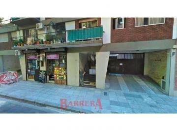 Garage · 12m² · 1 Cochera · Cochera con Facil Acceso