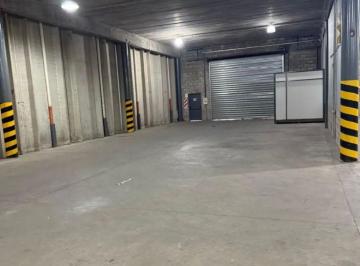 Depósito 800m² Alquiler  · Excelente Depósito en 2 Plantas Once