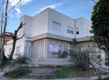 Casa · 244m² · 6 Ambientes · 2 Cocheras · Casa Venta Centro Oeste Neuquén, Ideal Oficinas