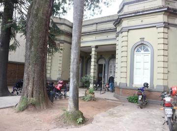 Local comercial · 451m² · 18 Ambientes · 2 Cocheras · Local - Barrio Norte
