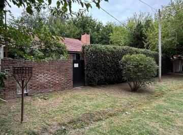 Casa de 4 ambientes, La Plata · Casa de 3 Dorm. en Villa Elisa, Lote de 400 m²