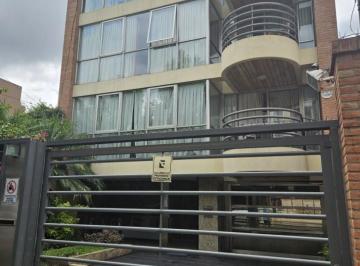 Departamento · 190m² · 5 Ambientes · 2 Cocheras · Piso de 5 Ambientes C/cochera en El Centro de Castelar Norte