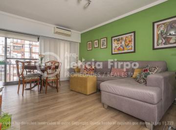 Departamento · 78m² · 3 Ambientes · Departamento en Piso Alto, Al Frente con Balcón Corrido.