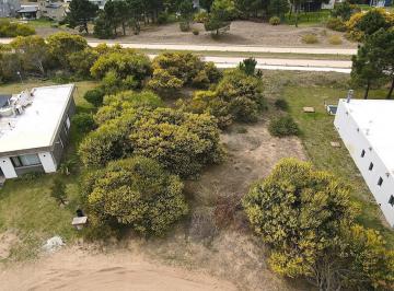 Terreno · 817m² · Lote en Venta en Barrio Ecuestre de Costa Esmeralda