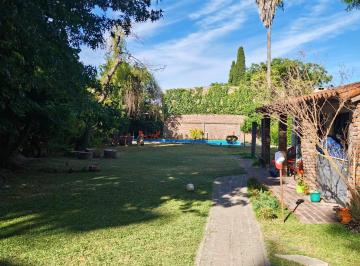 Quinta vacacional de 4 ambientes, Esteban Echeverría · Casa Quinta en Monte Grande