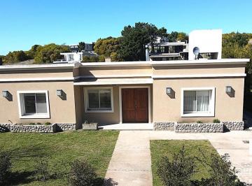 Casa · 178m² · 5 Ambientes · Casa en Senderos III de Costa Esmeralda