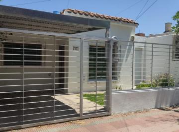 Casa de 7 ambientes, Córdoba · Casa en Venta Villa Cabrera Apto Credito