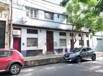 PH de 1 ambiente, La Boca · Monoambiente en El Barrio de La Boca - 2° Piso por Escalera