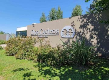 Departamento · 69m² · 3 Ambientes · 1 Cochera · Venta Duplex con Jardin y Cochera en Pilar