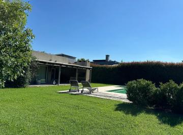 Casa · 150m² · 4 Ambientes · 1 Cochera · Alquiler Casa - Barrio Privado La Emilia - Pilar | Vco Propiedades