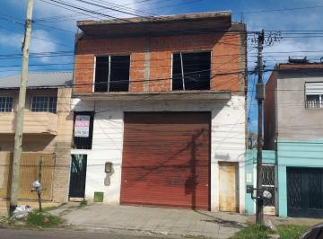 Bodega-Galpón de 3 ambientes, Tres de Febrero · Excelente Galpón en Caseros