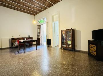 Casa · 174m² · 5 Ambientes · Casa en Venta en Villa Luro