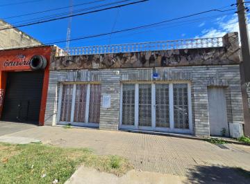 Casa de 4 ambientes, Rosario · Venta Casa en Bv. 27 de Febrero 5672 Entre Pedro L. Funes y Tte. Agneta