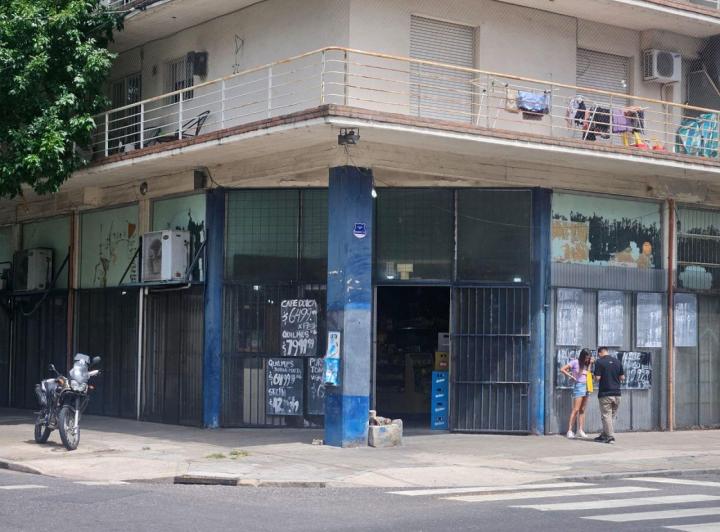 Local comercial · 240m² · 1 Ambiente