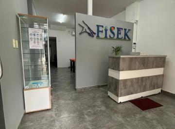 Local comercial · 180m² · 2 Ambientes · Lcf V139 - Local Comercial en Venta Z/ Centro (Alvear y San Lorenzo)