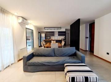 Casa · 224m² · 8 Ambientes · 2 Cocheras · Venta Casa 4 Dorm Pileta Santina Norte Valle Escon