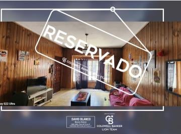 Casa · 160m² · 4 Ambientes · 1 Cochera · Casa en Venta 4amb 2 Baños Jardín y Garage