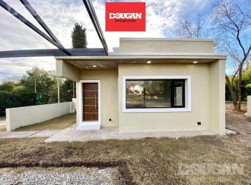 Casa · 130m² · 4 Ambientes · 1 Cochera · Casa a Estrenar en Barrio Pellegrini
