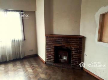 Casa · 190m² · 3 Ambientes · 4 Cocheras · Vivienda con Galpón o Local a m de Laprida