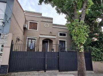 Casa · 185m² · 4 Ambientes · 2 Cocheras · Casa en Victoria