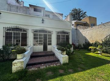 Casa de 7 ambientes, Vicente López · Cap. Justo G. Bermúdez 1486 - La Lucila.
