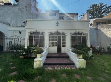 Casa de 7 ambientes, Vicente López · Gran Casa en Venta en La Lucila - Vicente López.