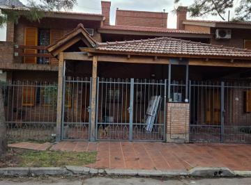 Casa · 200m² · 4 Ambientes · 1 Cochera · Jockey - Oportunidad - Excelente - 3 Dorm 2 B Quincho Coch