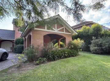 Casa · 188m² · 4 Ambientes · 2 Cocheras · Venta Casa en Pueyrredon Cc 3Dorm. + Escritorio Pileta