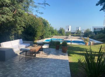 Foto · Casa en Venta en Barrio La Rufina, Doble Suite, Una en Pb