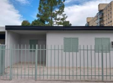 Casa · 64m² · 4 Ambientes · Casa en B° El Pozo Restaurada (Ideal Primer Vivienda/inversion)