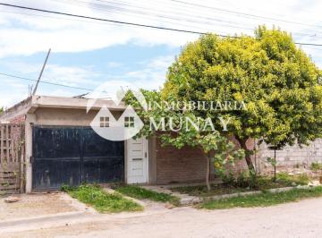 Casa · 235m² · 5 Ambientes · 2 Cocheras · Venta Casa Barrio Las Tunas