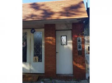 Casa · 150m² · 4 Ambientes · Casa en Venta Riobamba 3938