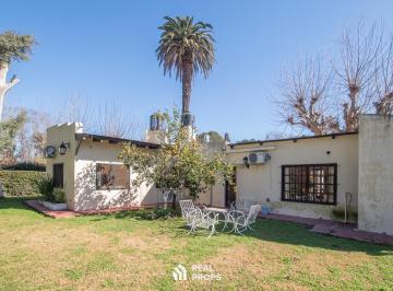 Quinta vacacional · 350m² · 5 Ambientes · 2 Cocheras · Venta Quinta 5 Ambientes - Marcos Paz - Zona Urbana
