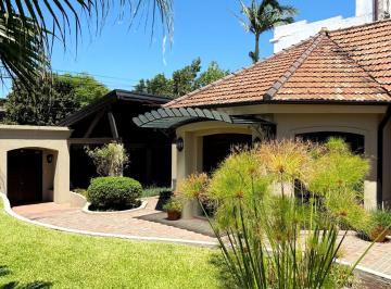 Casa de 6 ambientes, Ciudad de Santa Fe · Casa en Venta, Laprida 3600, Santa Fe.