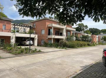 Casa · 5 Ambientes · Casa en San Lorenzo