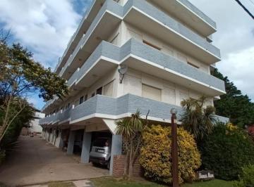 GIA-GI1-3100_2 · Venta de Dto Amplios 2 Amb C/ Cochera 100 m del Mar! Recicl