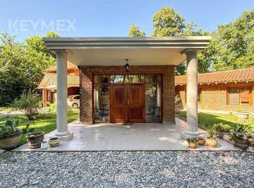 Casa · 708m² · 15 Ambientes · 4 Cocheras · Casa en Venta Highland Park
