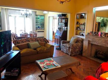 Casa de 5 ambientes, Floresta · Av Rivadavia 7900, Gran PH 5 Ambientes/ Terraza / Fondo/ Balcón a La Calle U$s 240.000