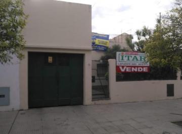 Casa de 4 ambientes, Villa Soldati · Vende Casa Sobre José Martí 2952
