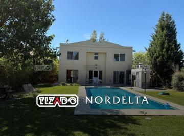 Casa · 187m² · 5 Ambientes · Casa en Alquiler en San Isidro Labrador, Villanueva, Tigre