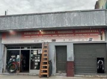 Casa de 3 ambientes, Villa Soldati · Vende Casa Sobre Av Varela 3185