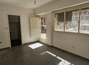 Departamento de 2 ambientes, Barrio Norte · Apto Prof. Apto Crédito, 2 Amb, Patio, Entrada Independiente, Luz, Sol