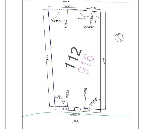 Terreno · 916m²